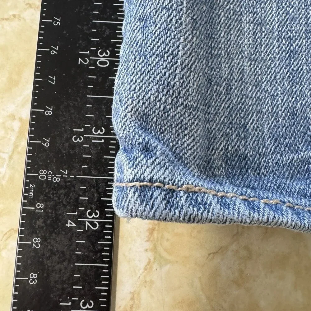 Levis 501 Button Fly Jeans Mens 33x32 Blue Denim Pants Faded Work Chore Office